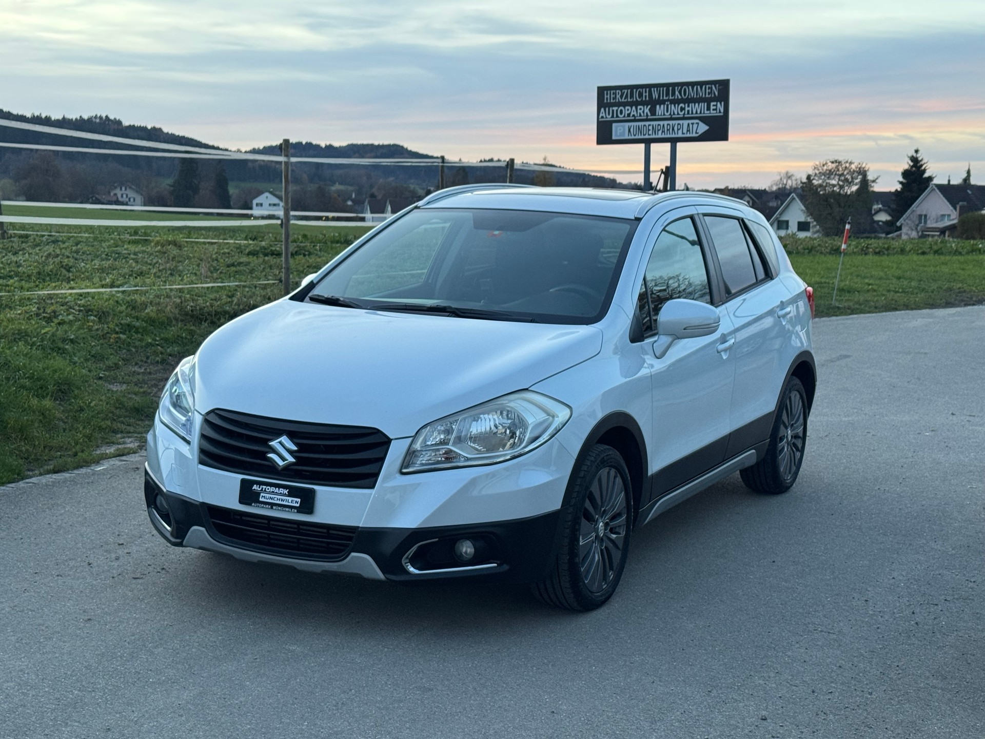 SUZUKI SX4 S-GROSS 1.6 TD PizSulai Top-image-0