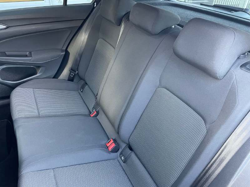 VW Golf VIII 1.0 TSI Value-image-8