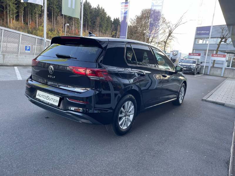 VW Golf VIII 1.0 TSI Value-image-2