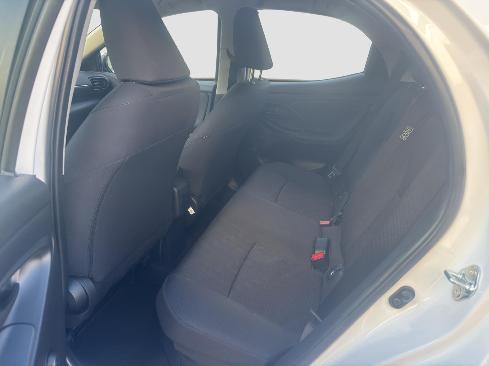 TOYOTA Yaris 1.5 VVT-i HSD Comfort-image-14