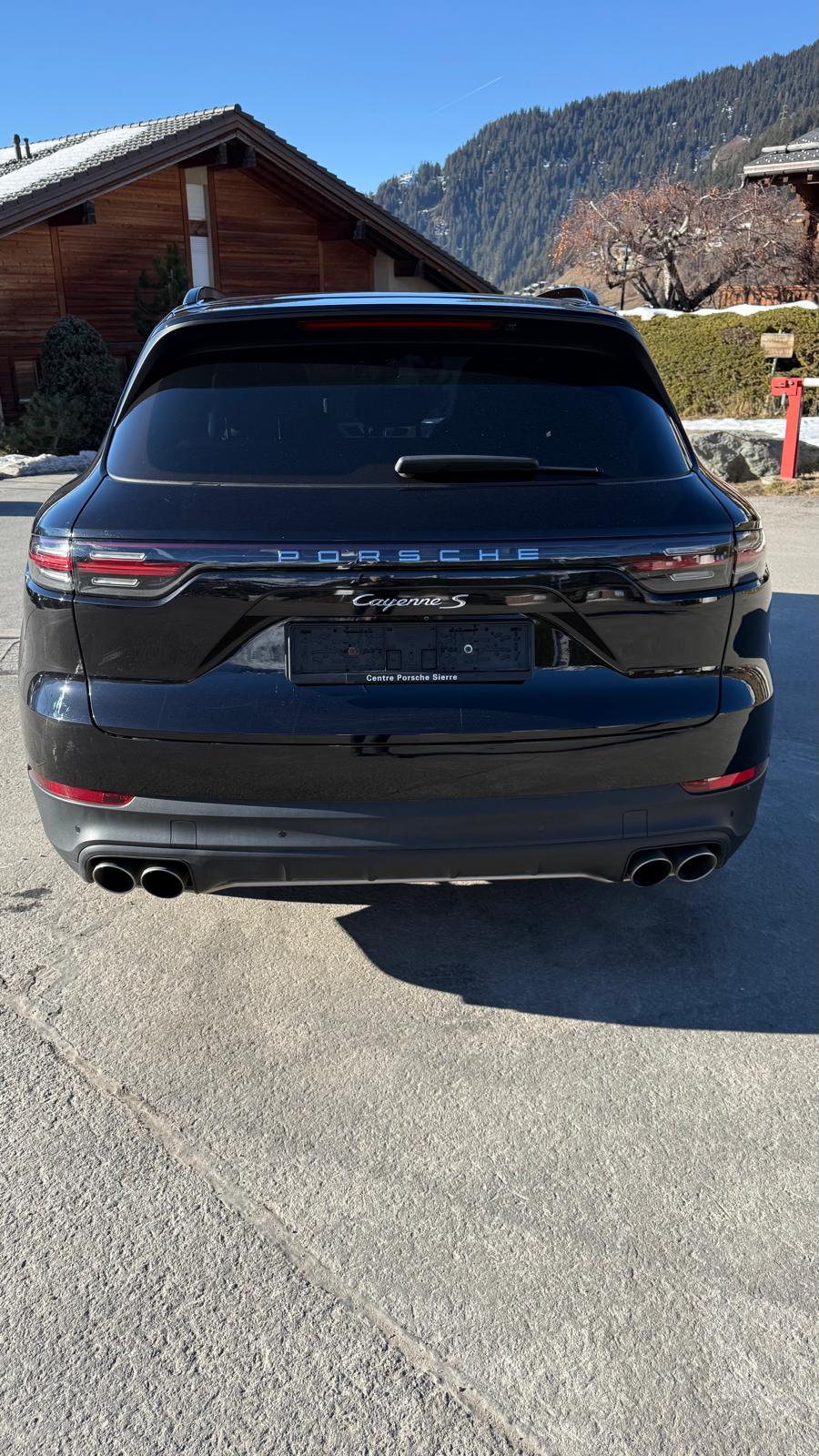 PORSCHE Cayenne S-image-2