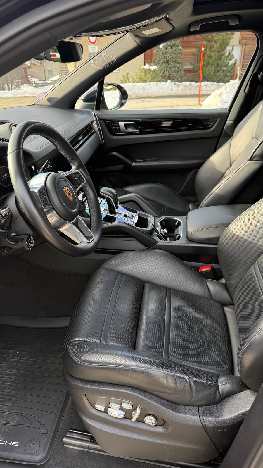 PORSCHE Cayenne S-image-9