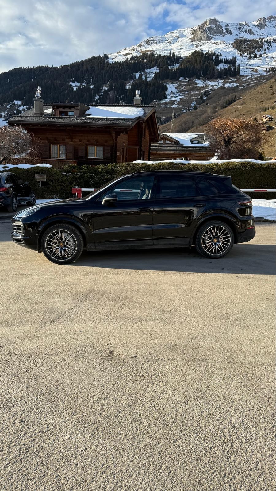 PORSCHE Cayenne S-image-0