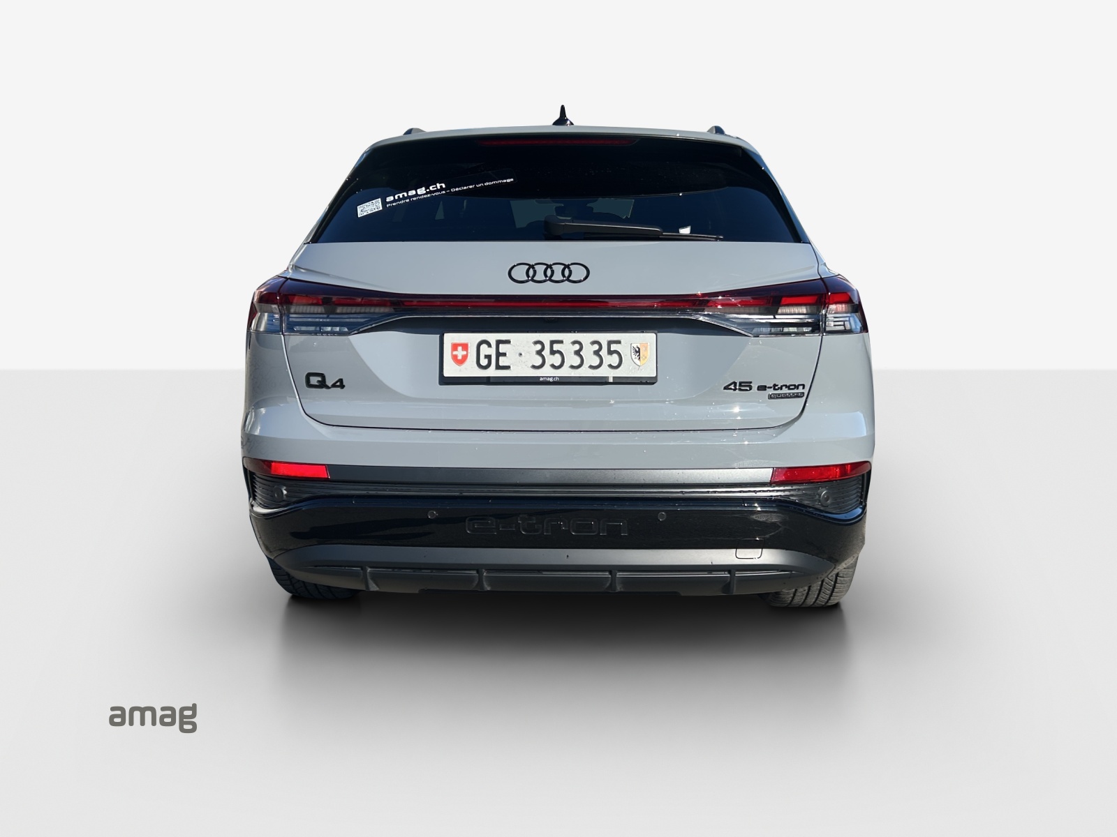 AUDI Q4 e-tron 45 Attraction quattro-image-4