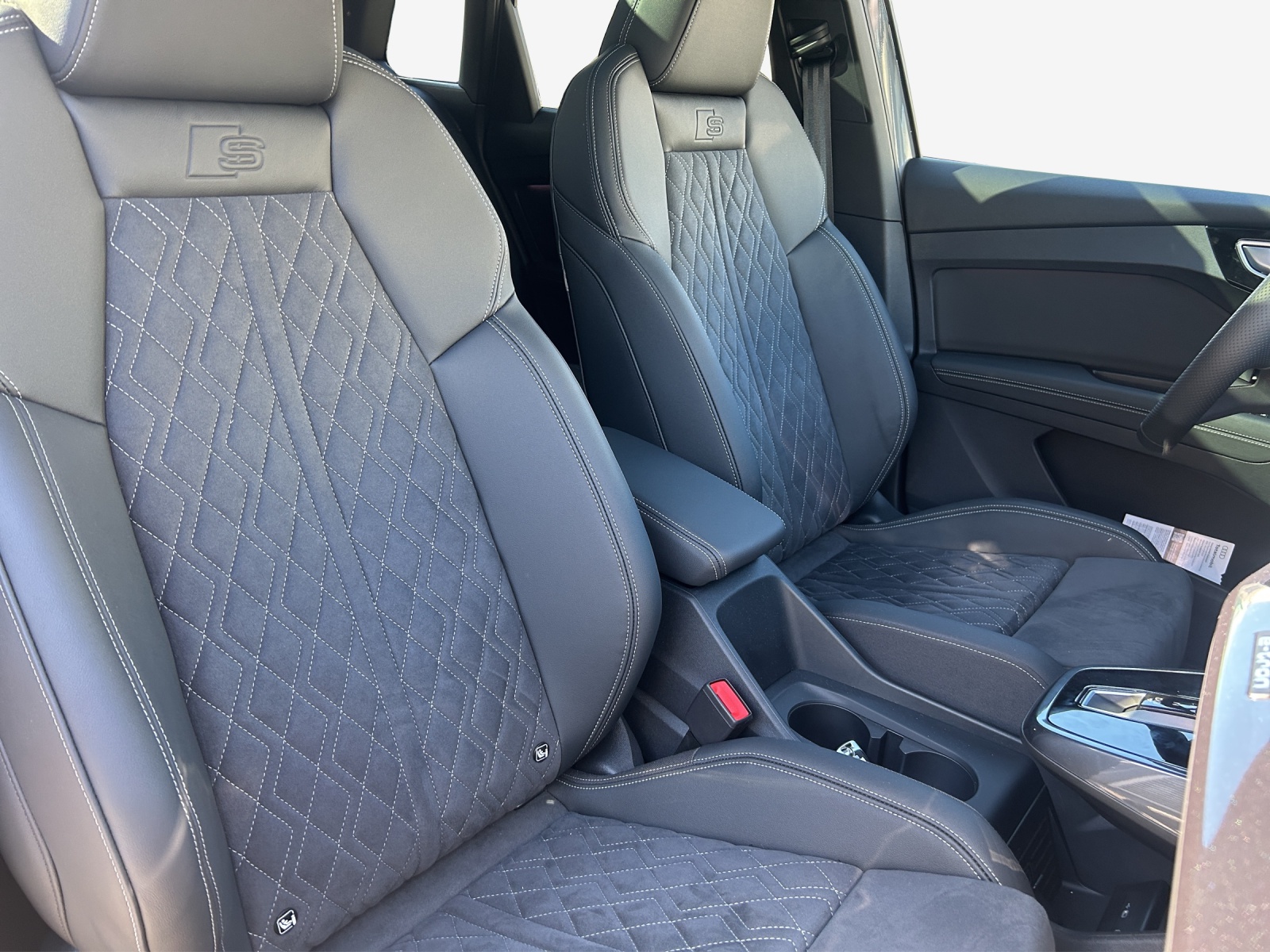 AUDI Q4 e-tron 45 Attraction quattro-image-14