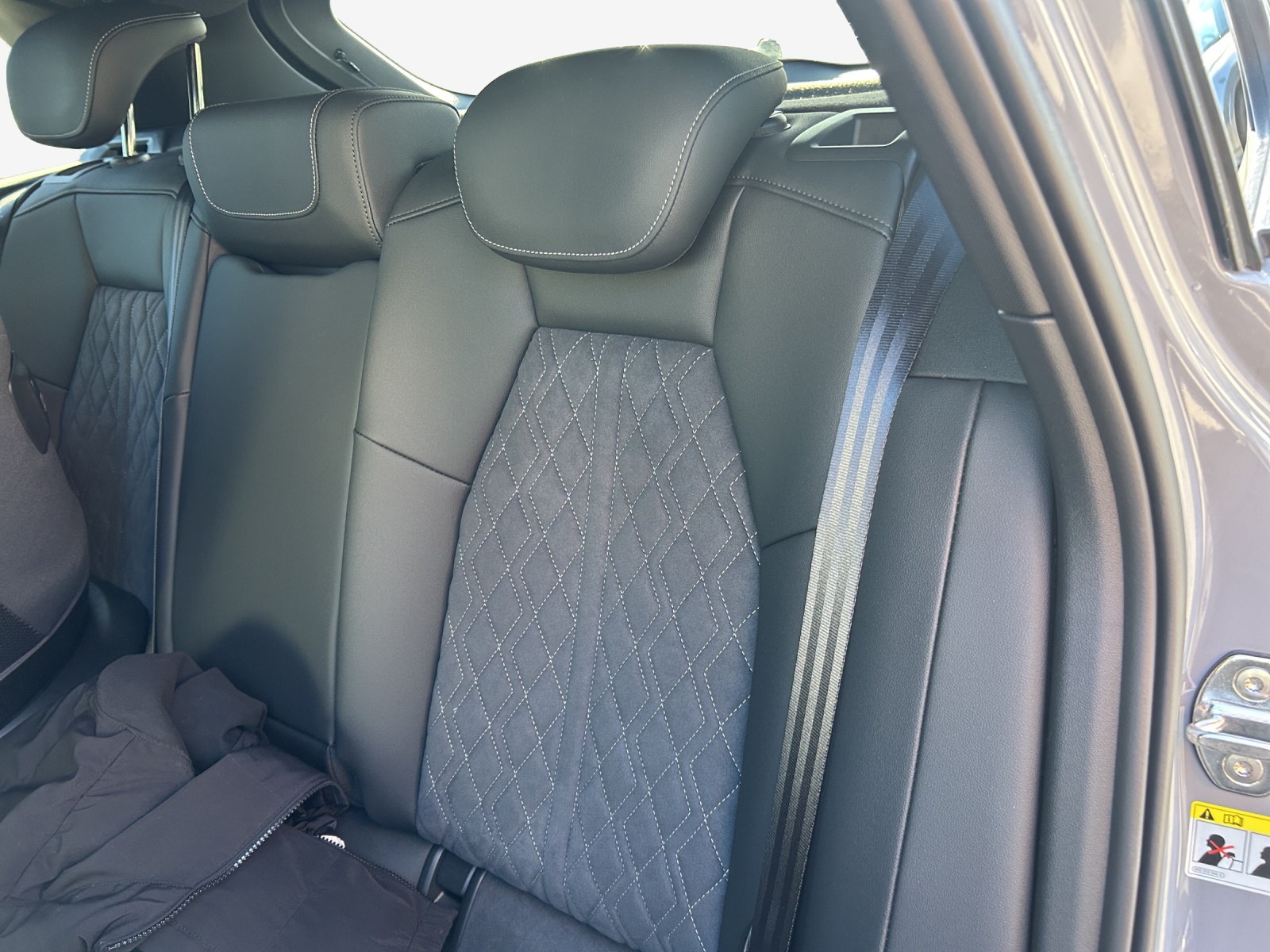 AUDI Q4 e-tron 45 Attraction quattro-image-11