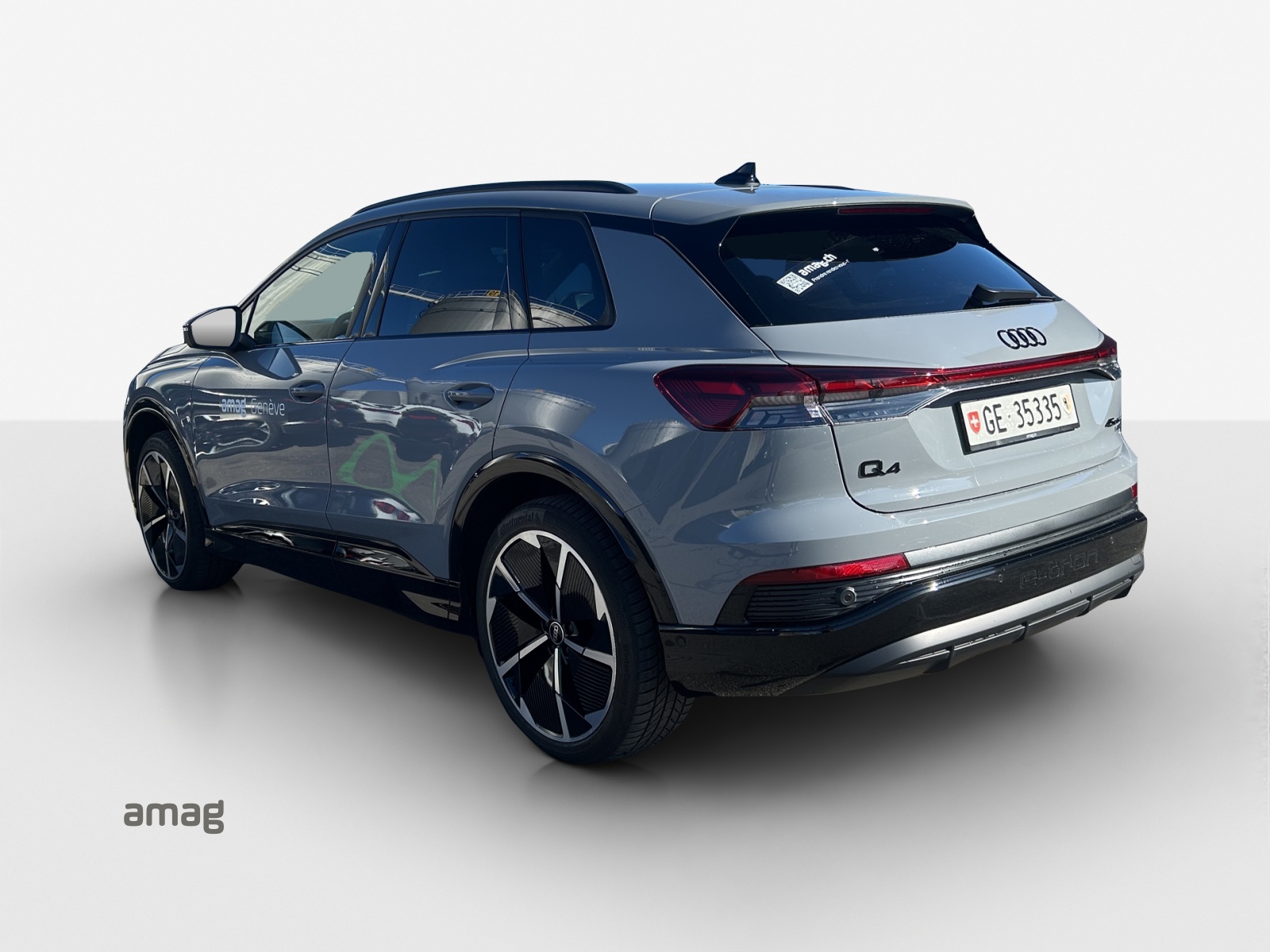 AUDI Q4 e-tron 45 Attraction quattro-image-3