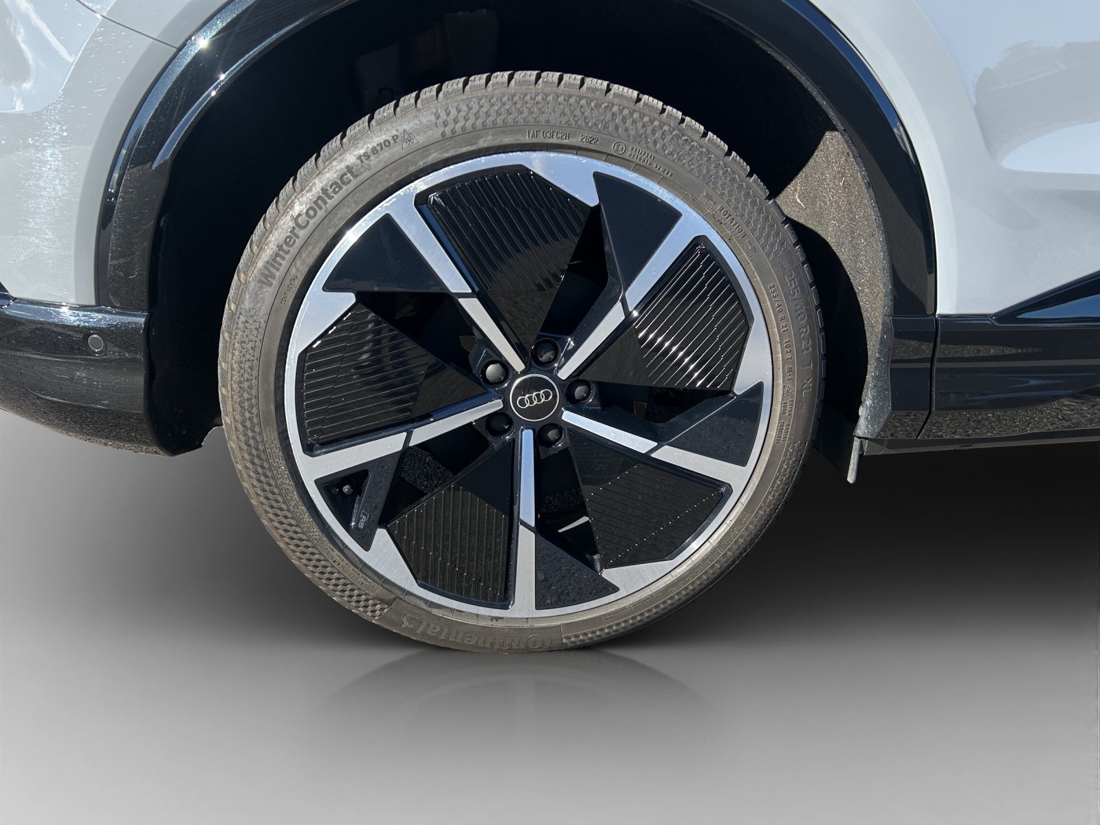 AUDI Q4 e-tron 45 Attraction quattro-image-12