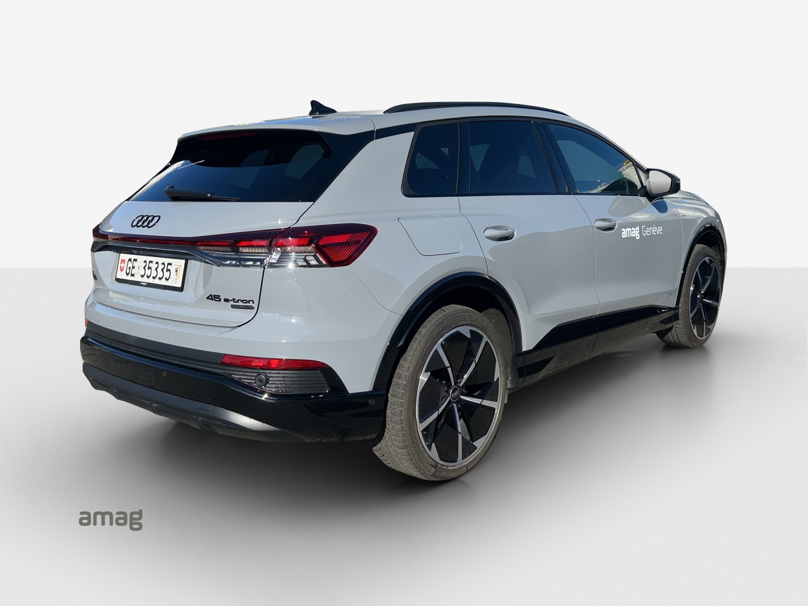AUDI Q4 e-tron 45 Attraction quattro-image-5