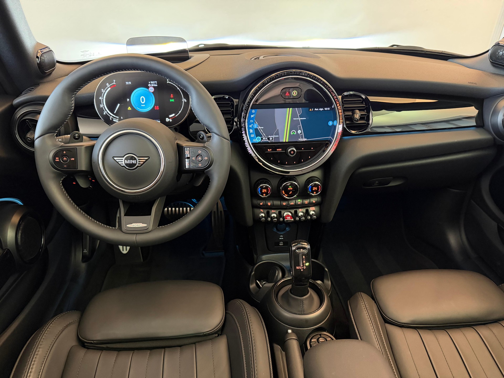 MINI Cabrio F57 2.0i Cooper S-image-11