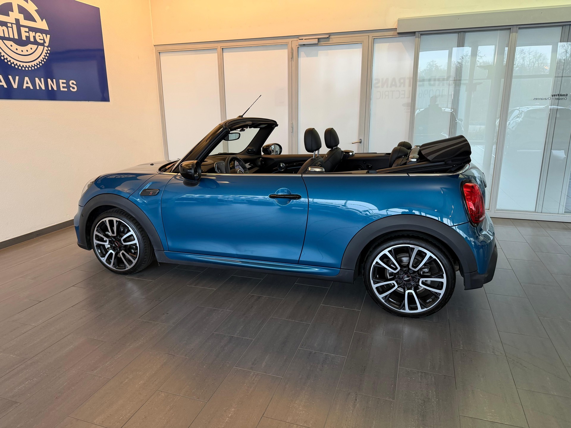 MINI Cabrio F57 2.0i Cooper S-image-7