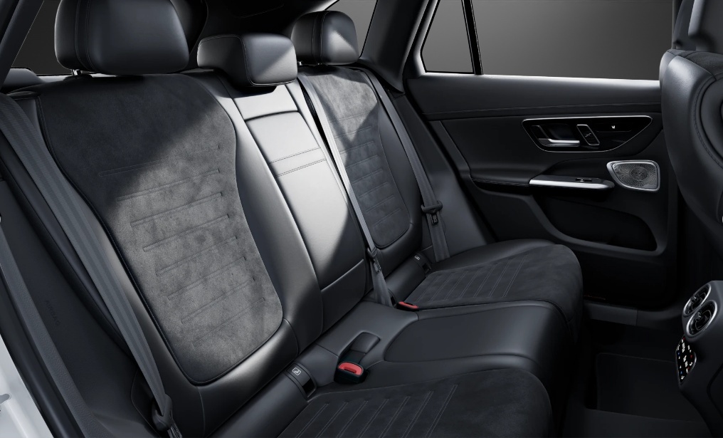 MERCEDES-BENZ GLC 300 de 4Matic 9G-Tronic-image-9