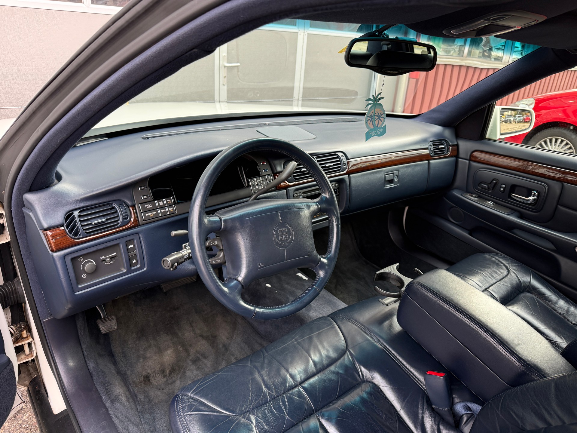 CADILLAC DEVILLE-image-11