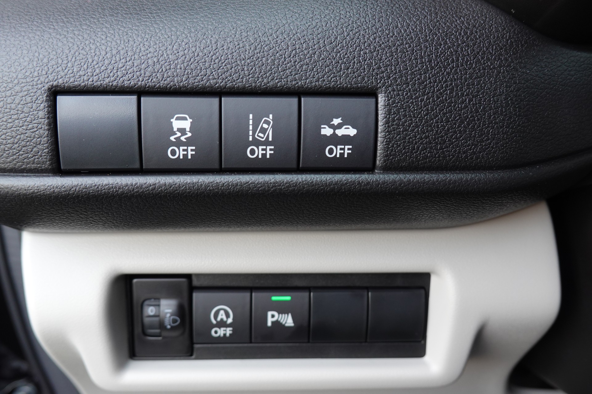 SUZUKI Swift 1.2 Compact+ Hybrid-image-12