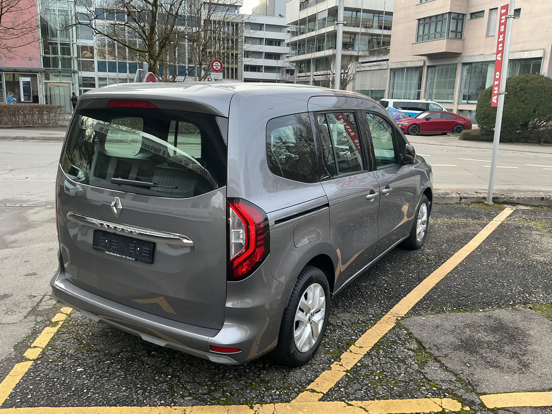 RENAULT Kangoo 1.3 TCe 100 PF Edition One-image-5