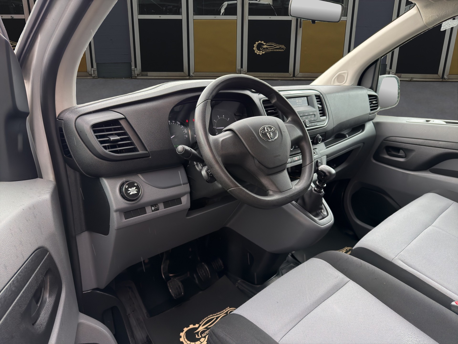 TOYOTA Proace Verso 2.0 D-4D 4x4 Trend Long-image-7