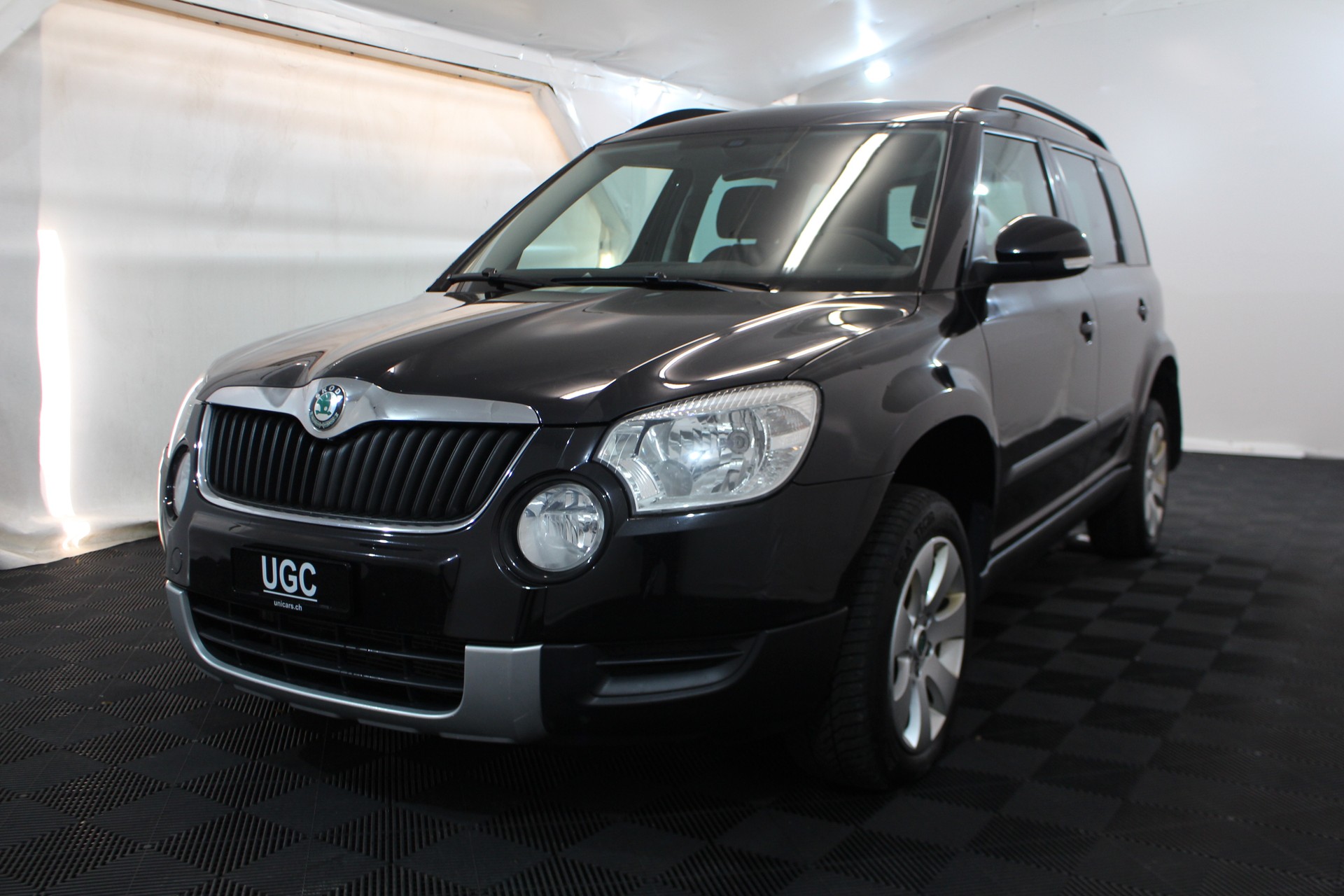 SKODA Yeti 1.8 TSI Active 4x4-image-2
