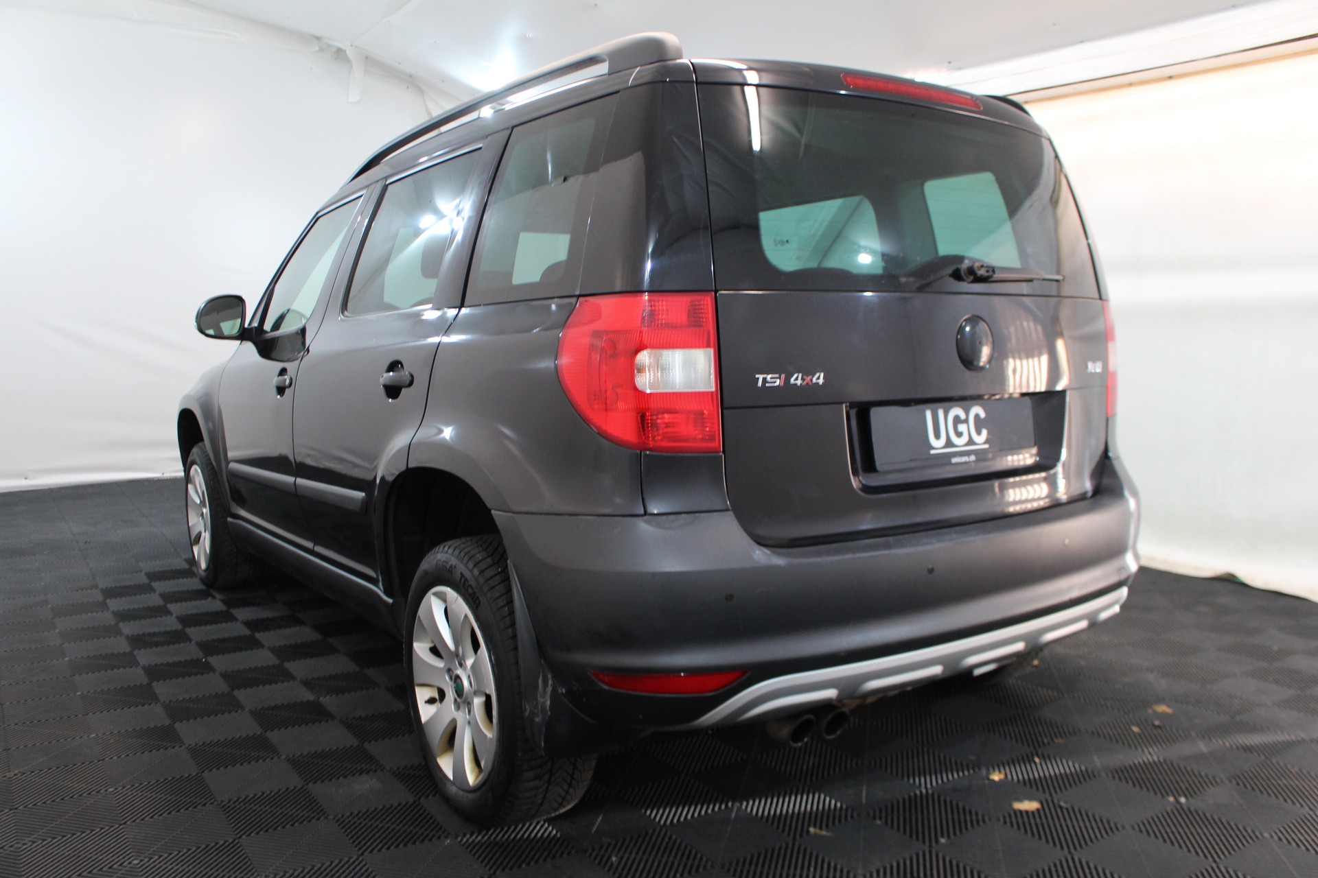 SKODA Yeti 1.8 TSI Active 4x4-image-3