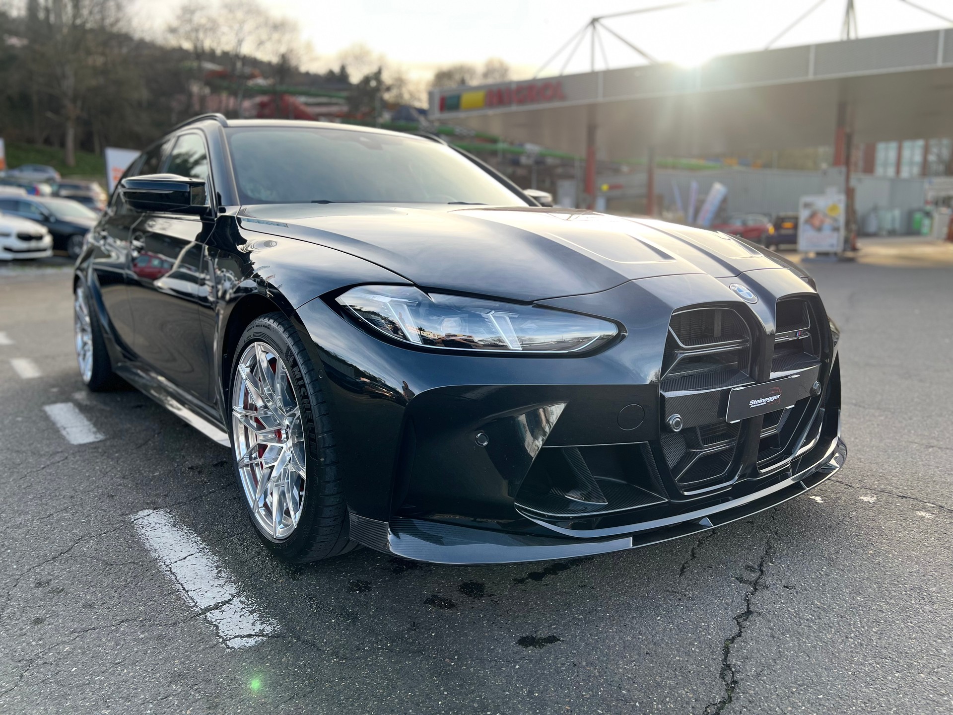 BMW M3 Touring (Carbon Edition) xDrive Competition M-image-1