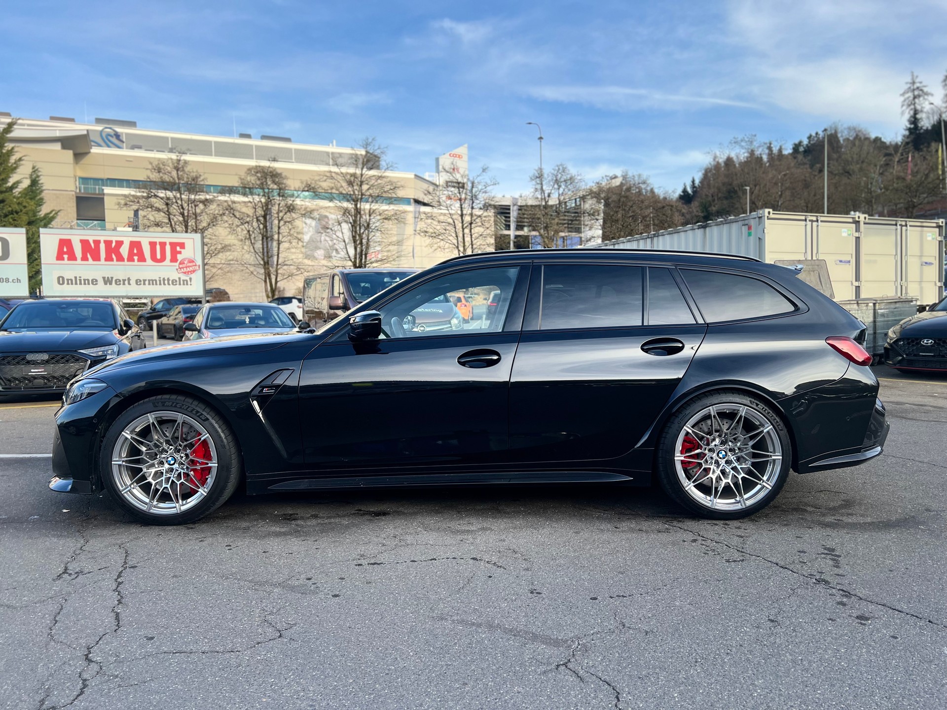 BMW M3 Touring (Carbon Edition) xDrive Competition M-image-6