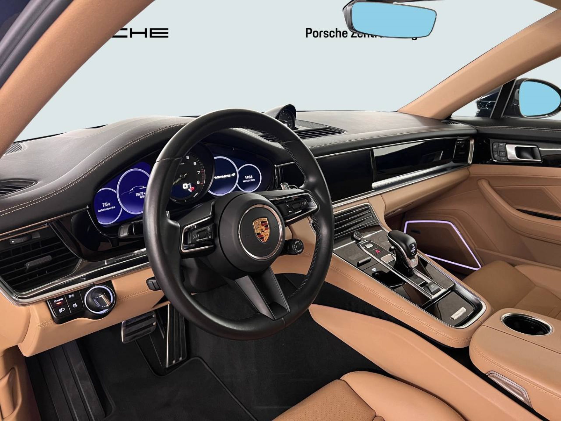 PORSCHE Panamera 4 E-Hybrid-image-3