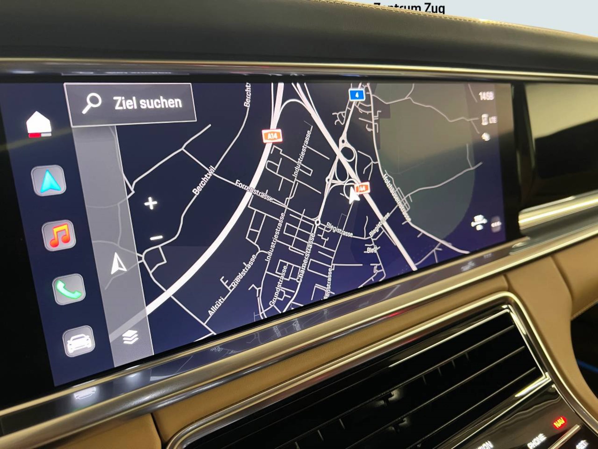PORSCHE Panamera 4 E-Hybrid-image-31