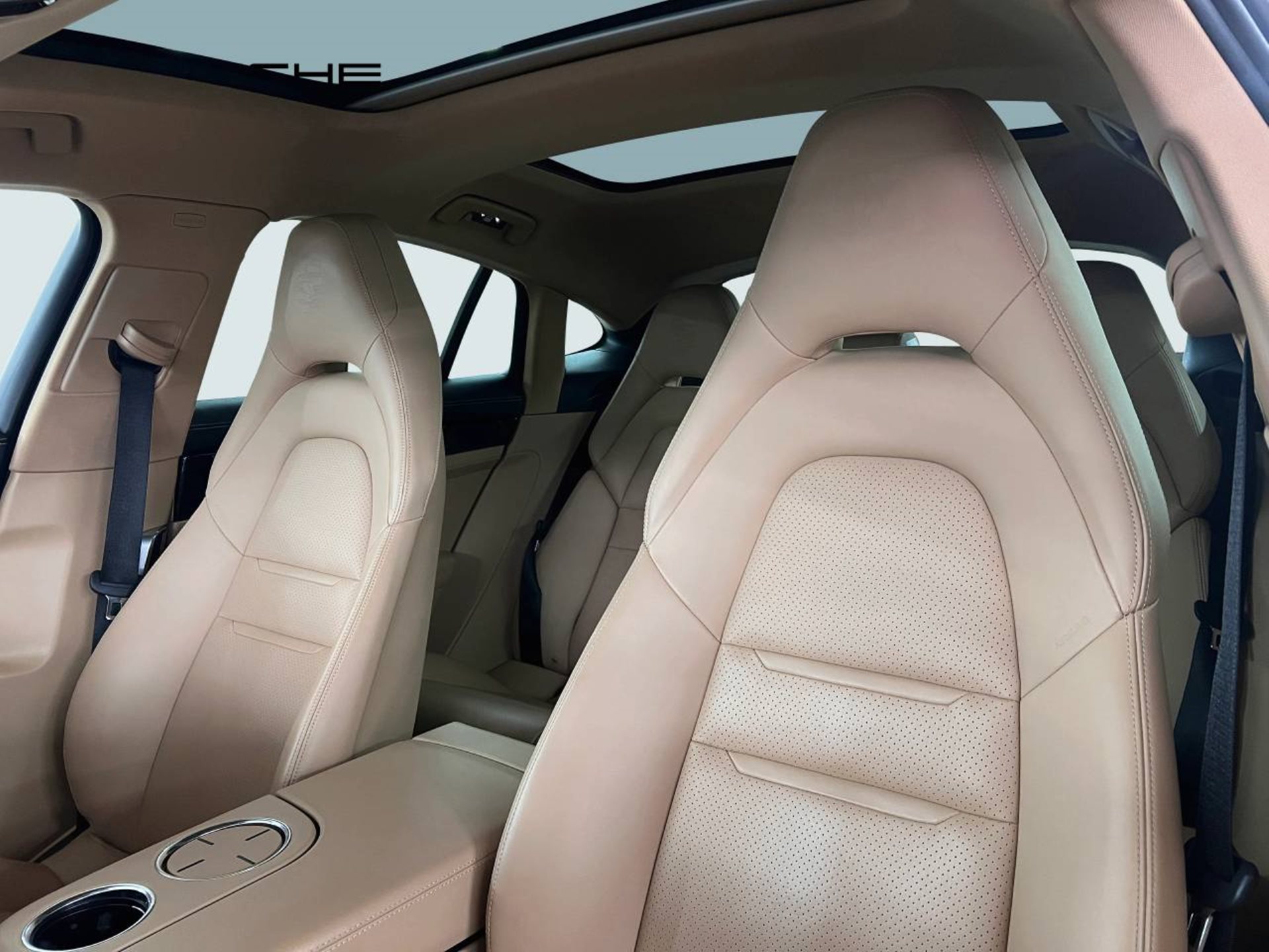 PORSCHE Panamera 4 E-Hybrid-image-4