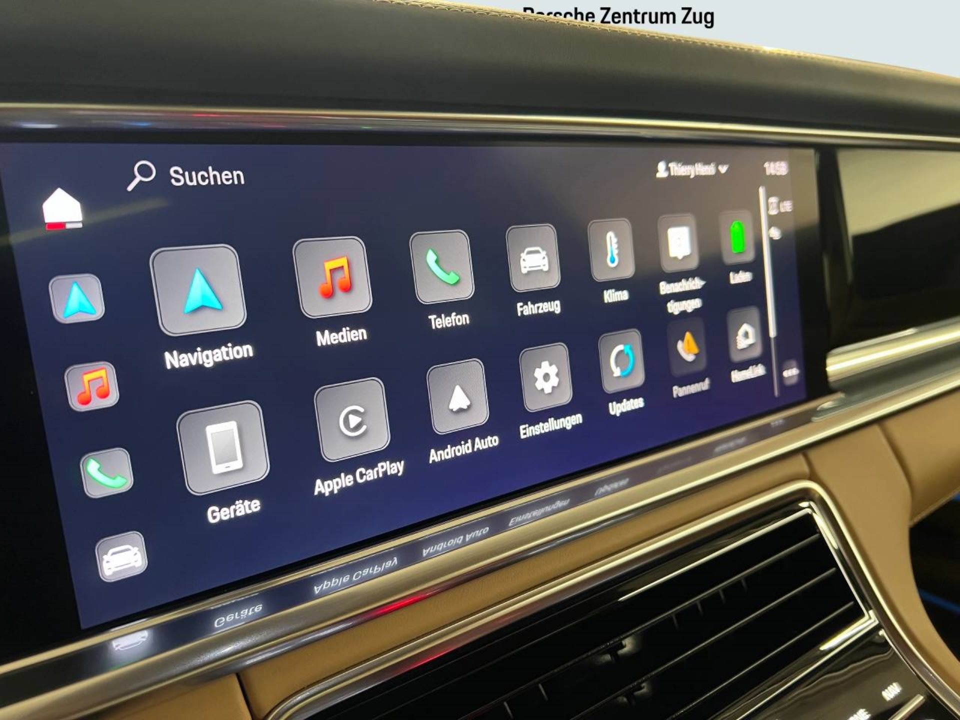 PORSCHE Panamera 4 E-Hybrid-image-27