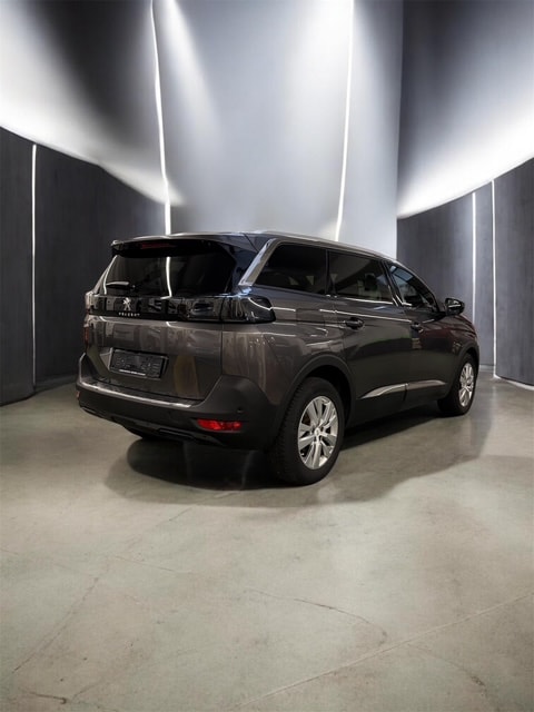 PEUGEOT 5008 1.5 BlueHDi Allure Pack EAT8-image-6