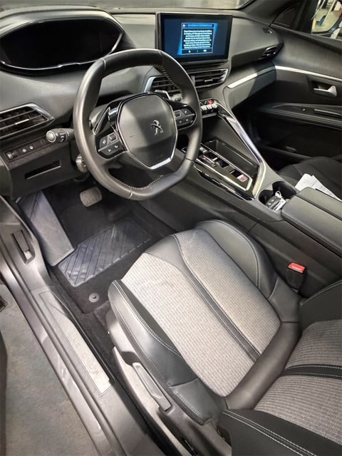 PEUGEOT 5008 1.5 BlueHDi Allure Pack EAT8-image-10