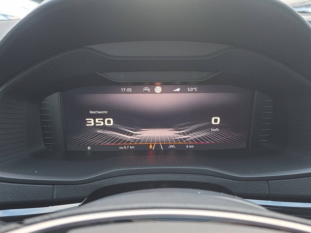 SKODA Karoq 1.5 TSI SportLine DSG-image-24