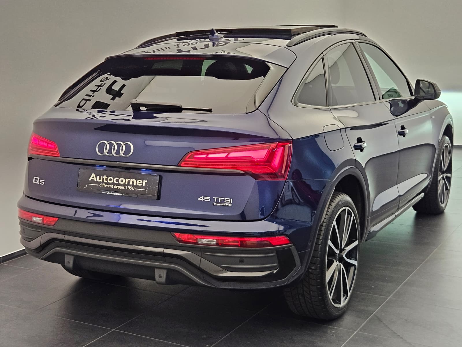 AUDI Q5 Sportback 45 TFSI S line quattro S-tronic-image-6