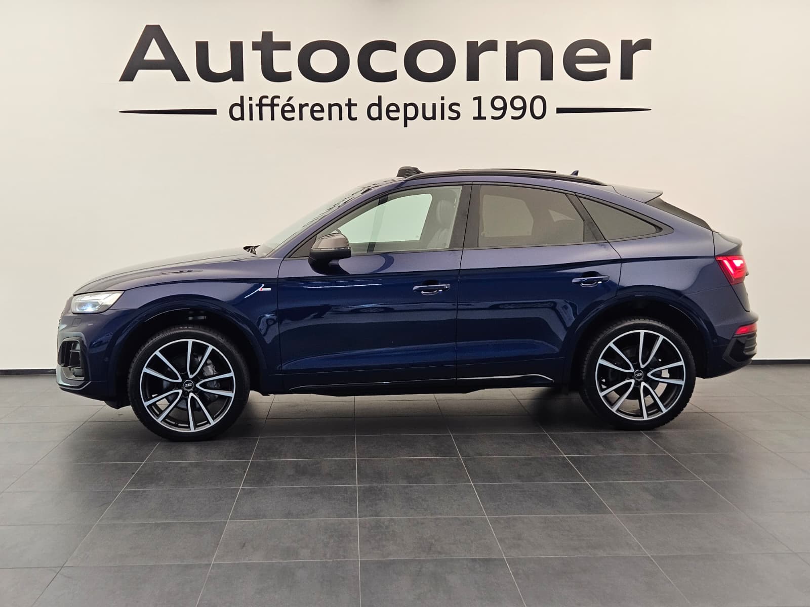 AUDI Q5 Sportback 45 TFSI S line quattro S-tronic-image-4