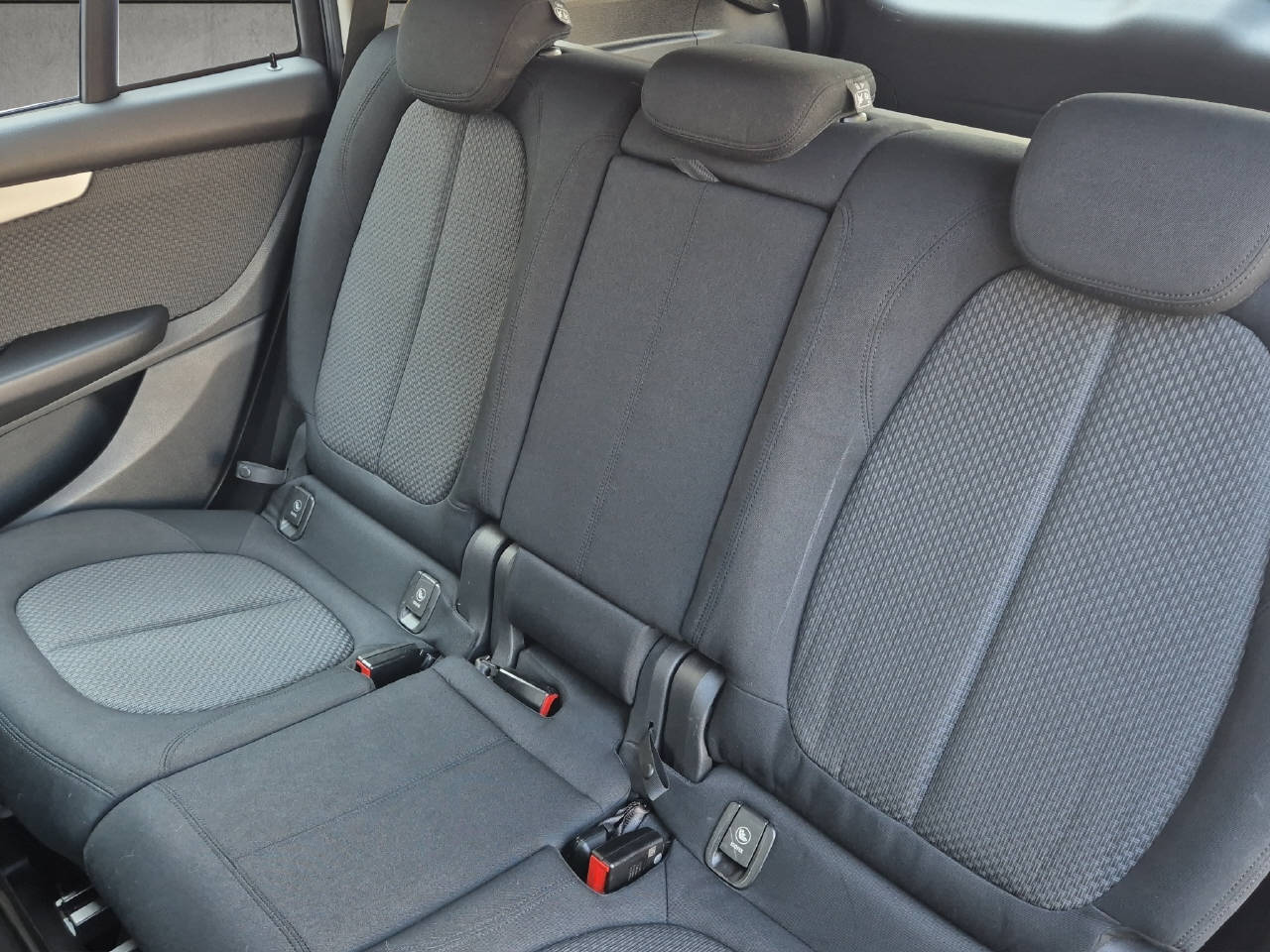 BMW 218d Gran Tourer-image-10