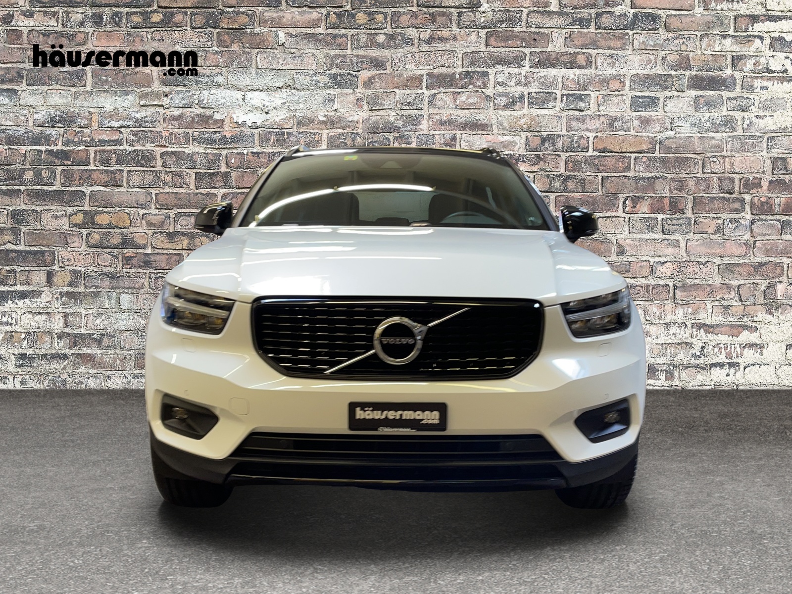 VOLVO XC40 2.0 B5 MH R-Design AWD-image-9