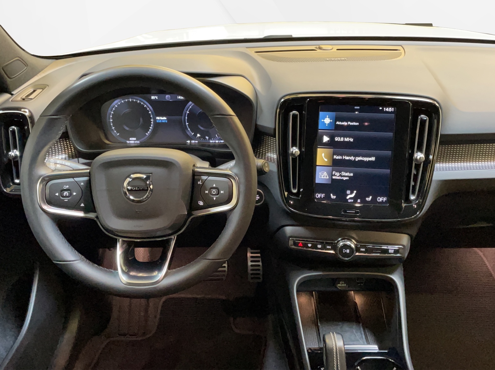 VOLVO XC40 2.0 B5 MH R-Design AWD-image-4