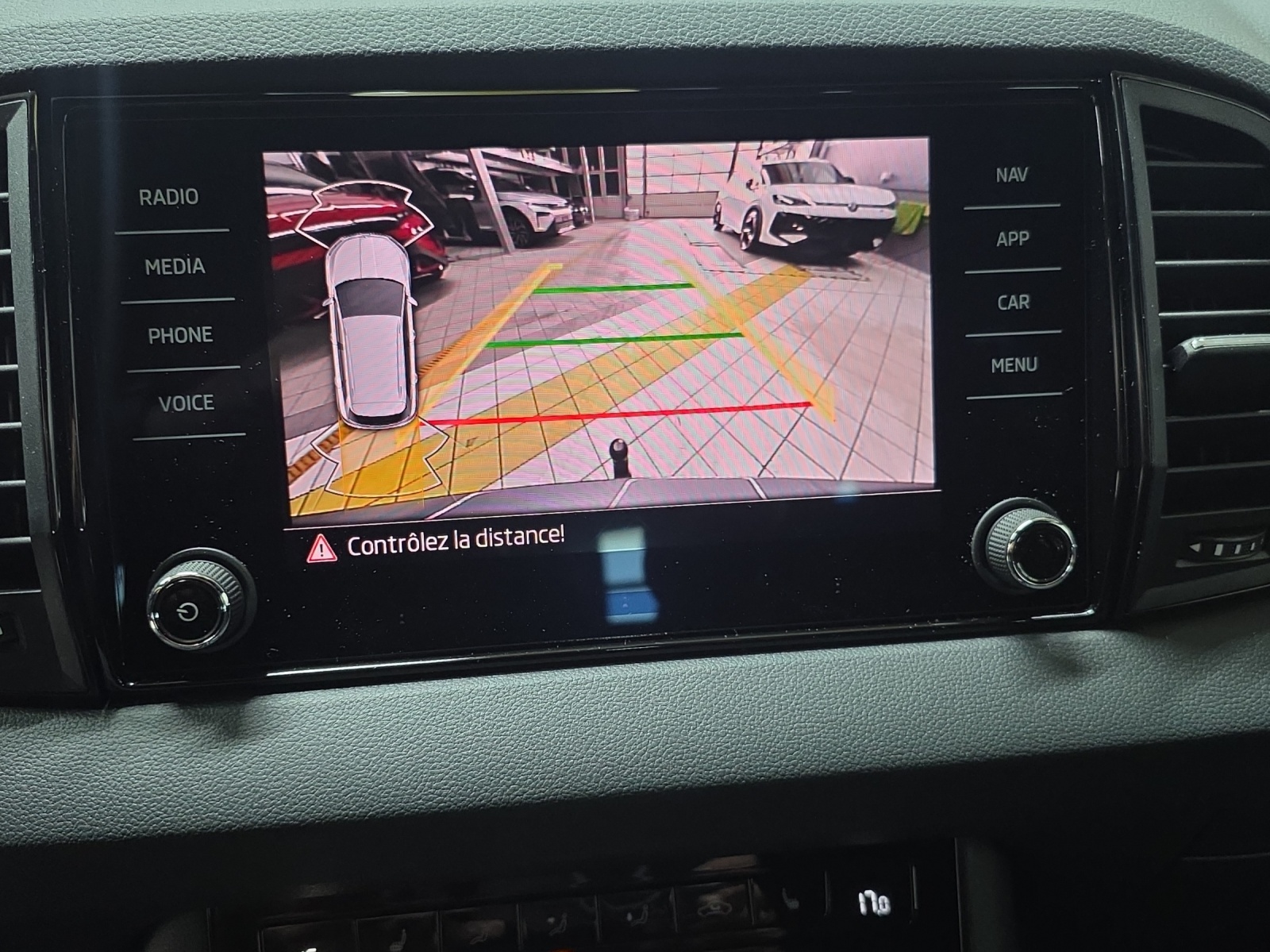 SKODA Karoq 2.0 TSI SportLine 4x4 DSG-image-15
