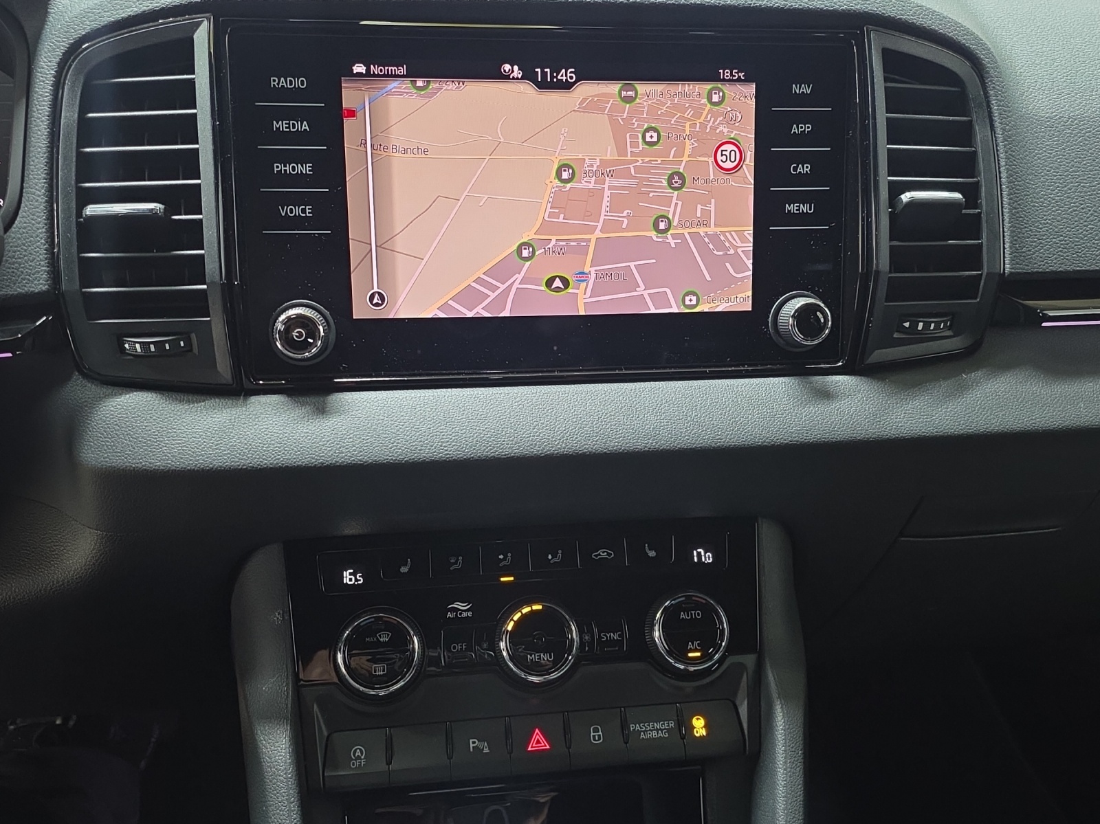 SKODA Karoq 2.0 TSI SportLine 4x4 DSG-image-10