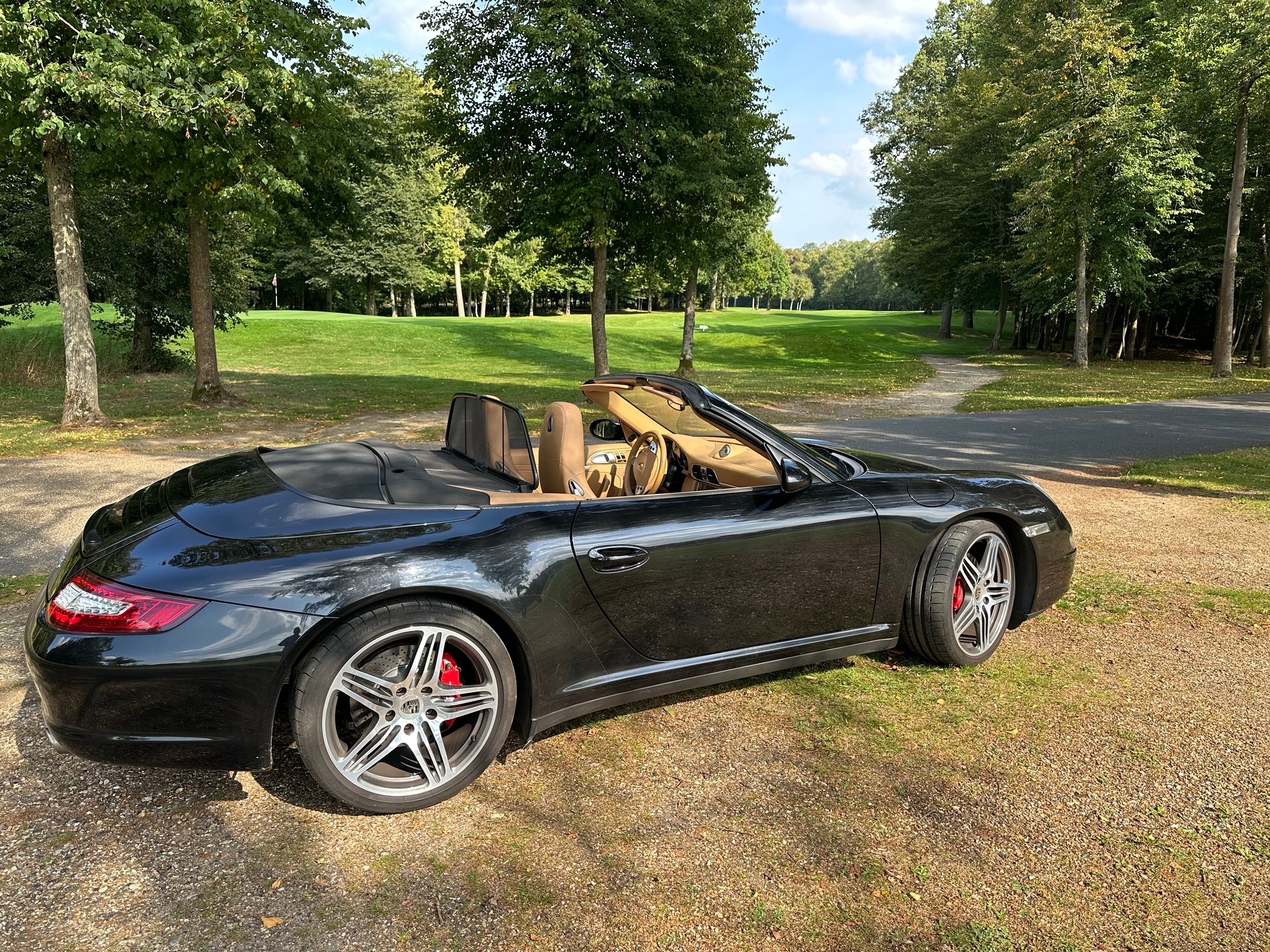 PORSCHE 911 Carrera 4S-image-0