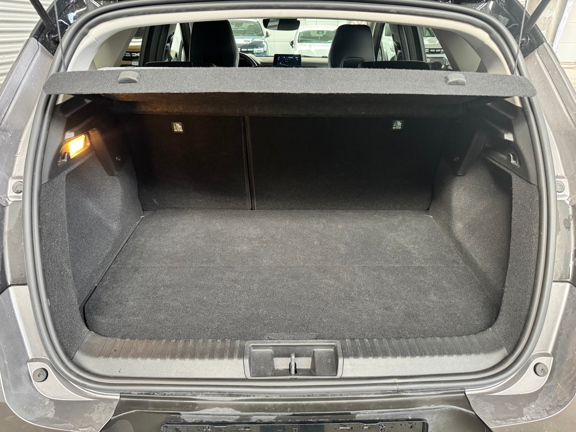 RENAULT Captur 1.6 E-Tech Plug-in Init-image-4