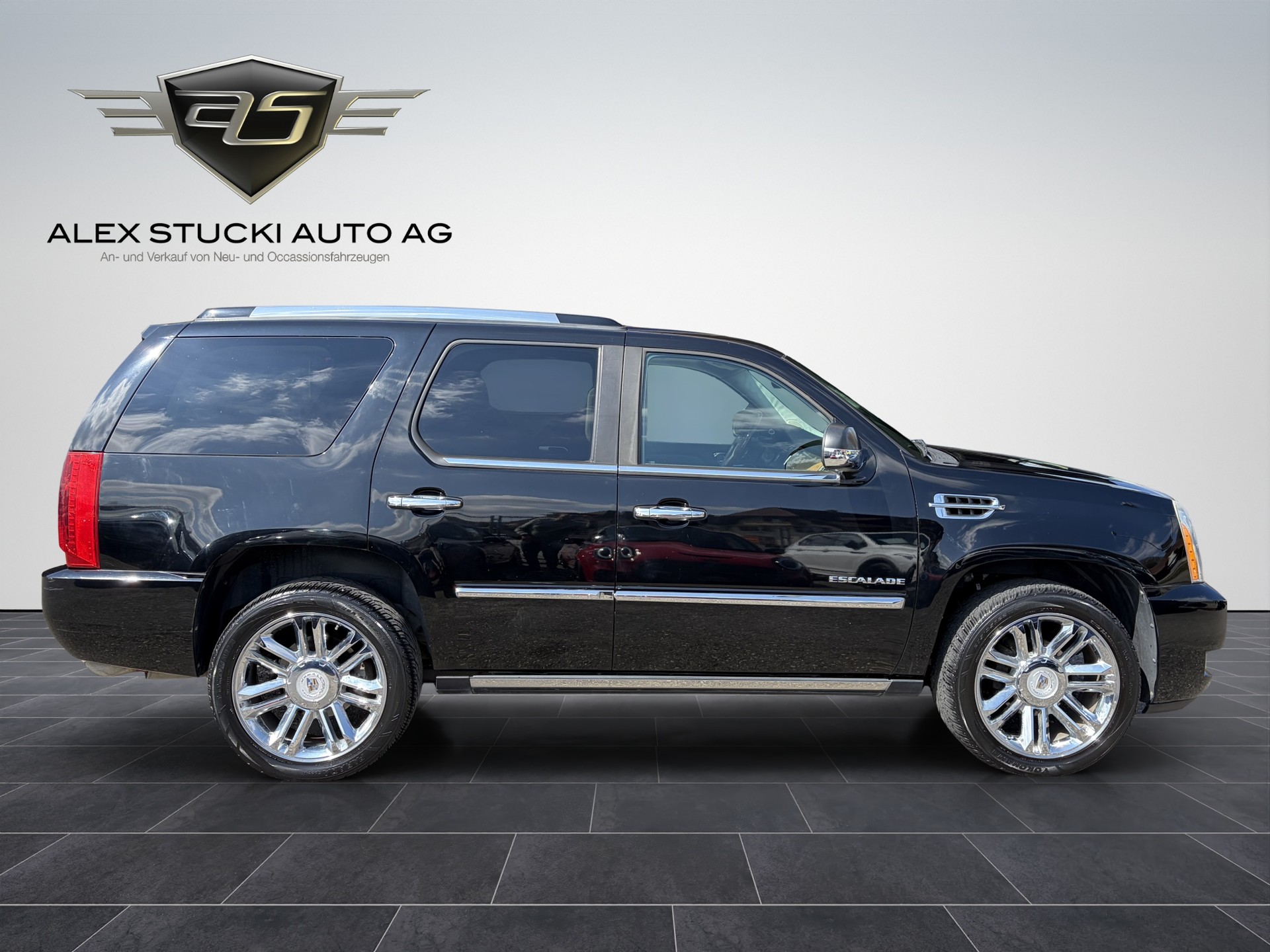 CADILLAC Escalade 6.2 Platinum Edition-image-7