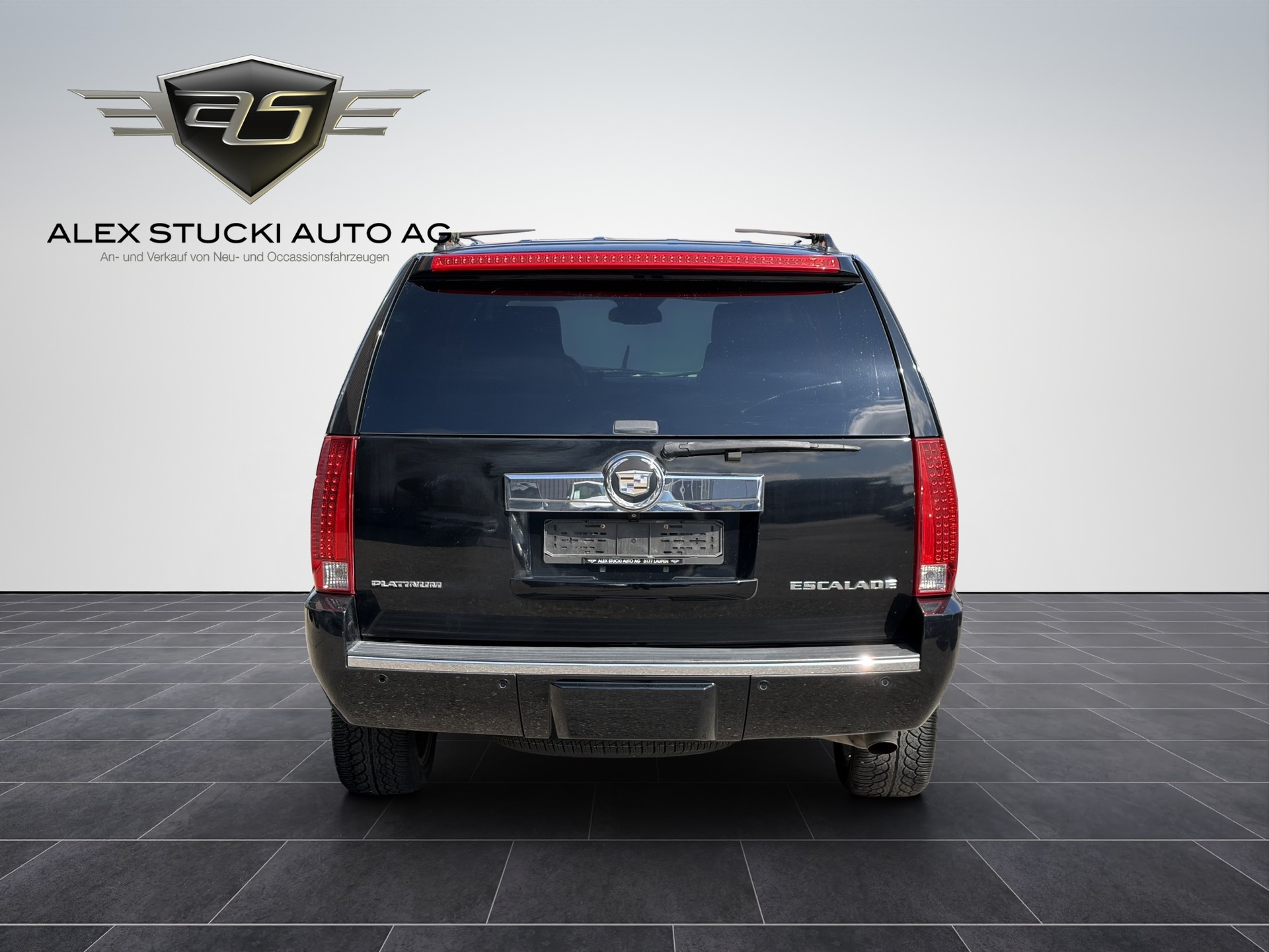 CADILLAC Escalade 6.2 Platinum Edition-image-5