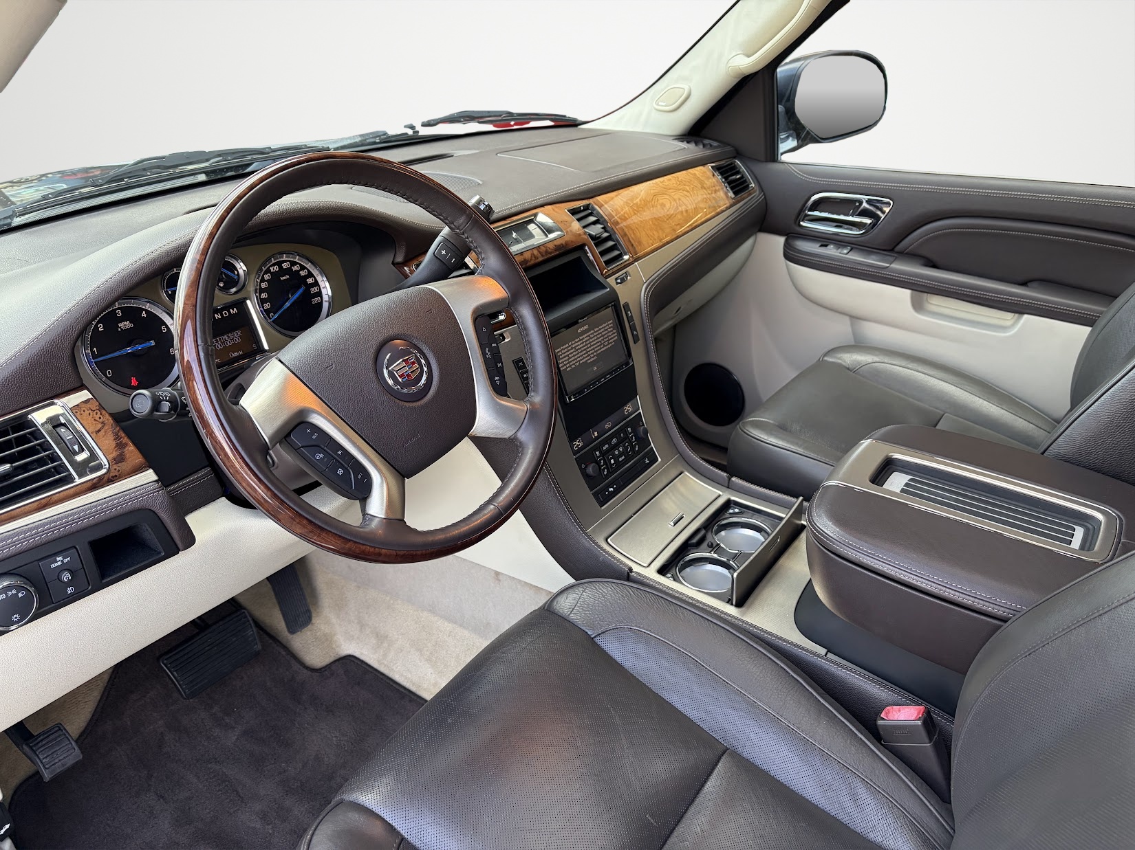 CADILLAC Escalade 6.2 Platinum Edition-image-8