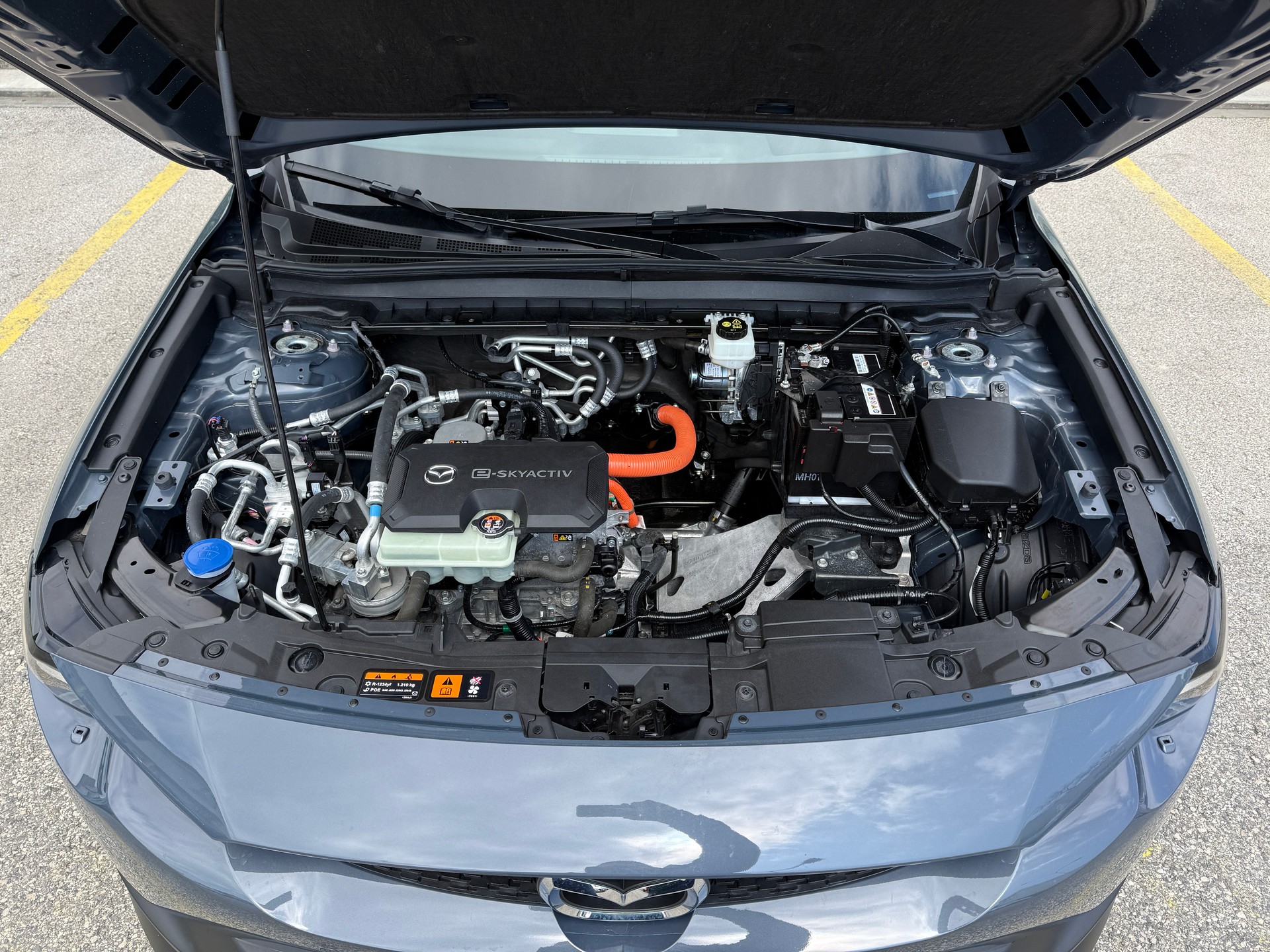 MAZDA MX-30 e-Skyactiv Ambition Plus - Véhicule Suisse de 1ère Main - Batterie parfaite - NOUVELLE EXPERTISE -NEU MFK : 29-04-2026-image-11