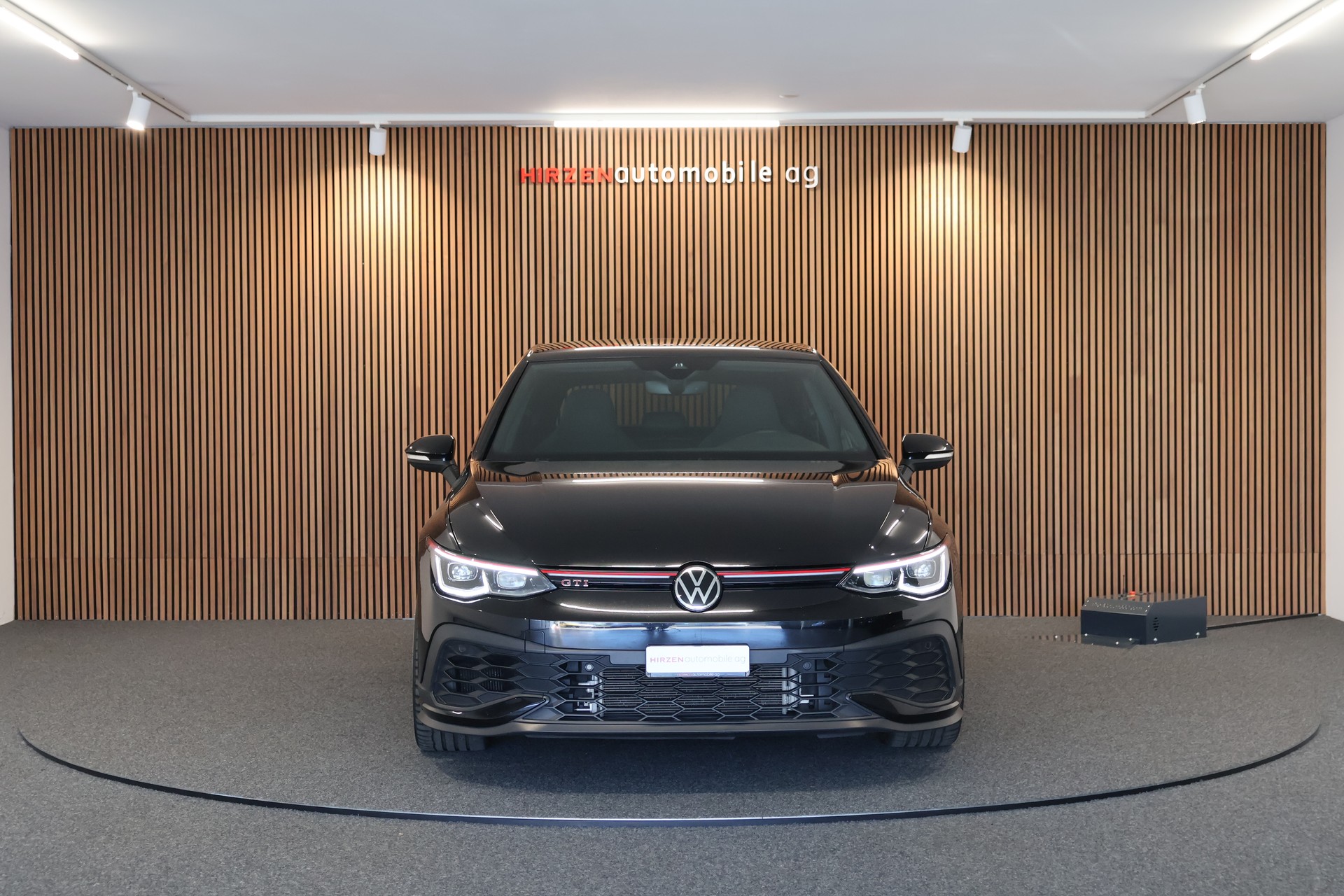 VW Golf 2.0 TSI GTI Clubsport 45 DSG-image-7