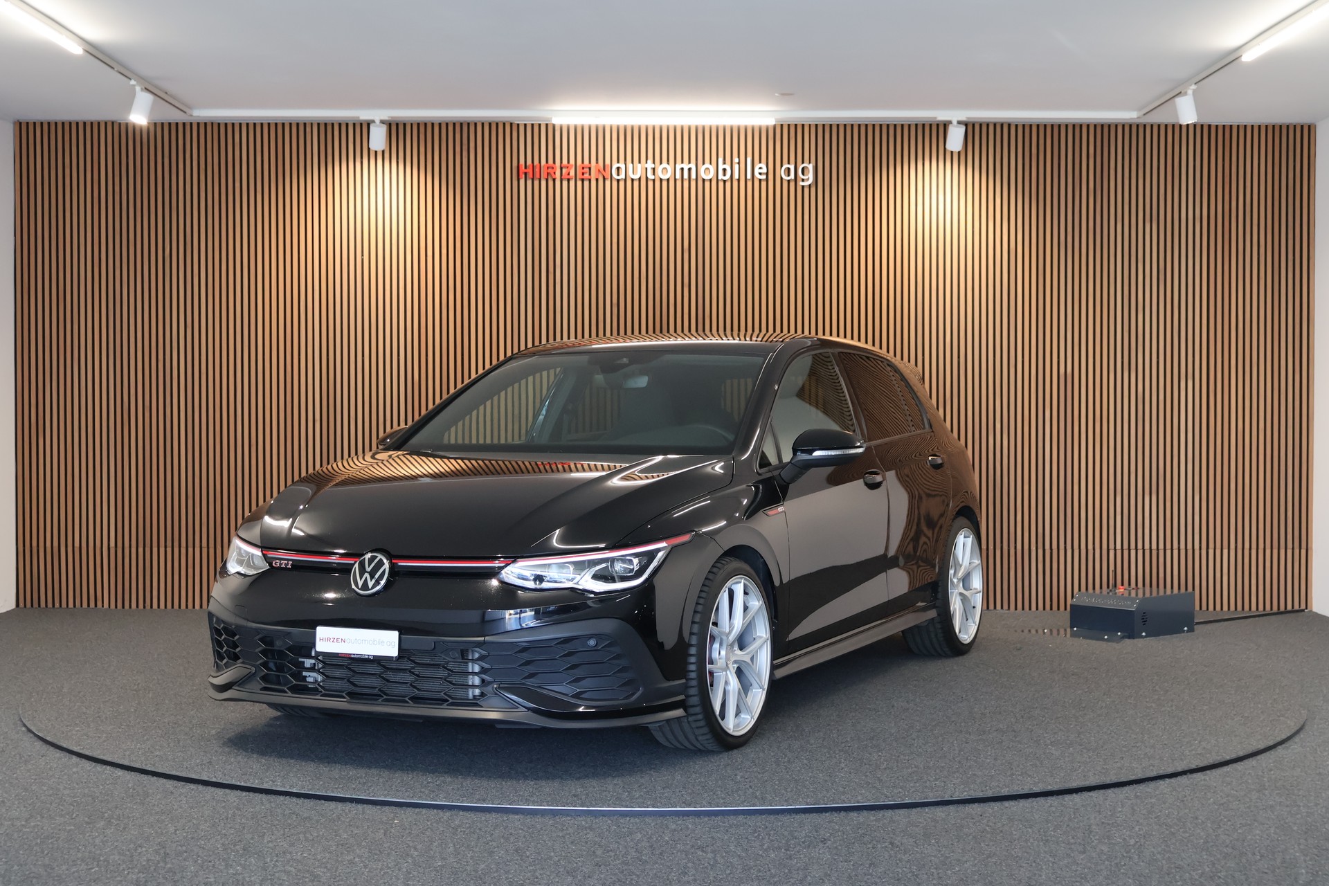 VW Golf 2.0 TSI GTI Clubsport 45 DSG-image-0