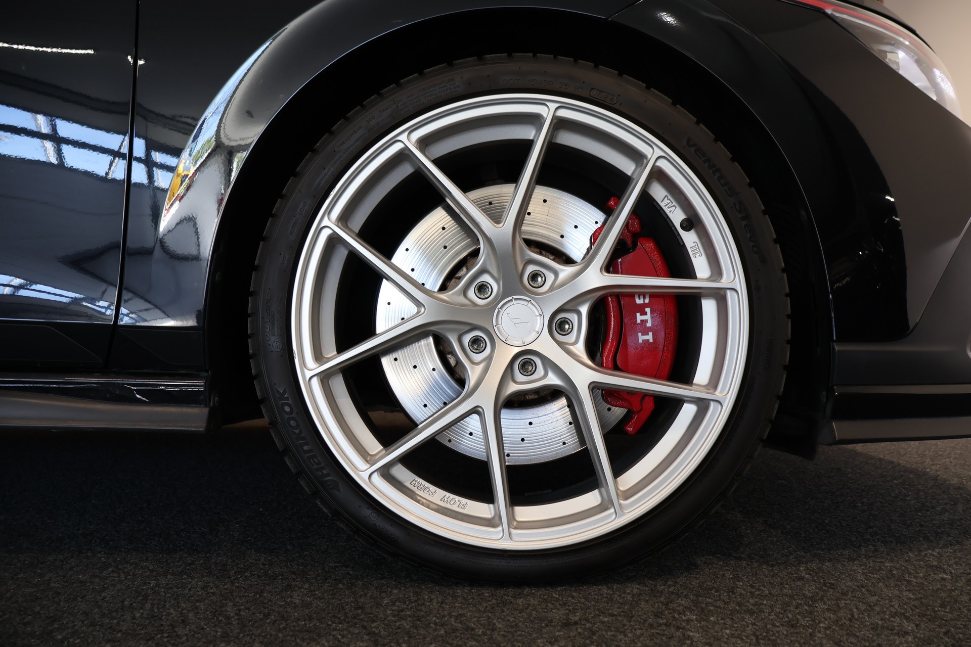 VW Golf 2.0 TSI GTI Clubsport 45 DSG-image-29
