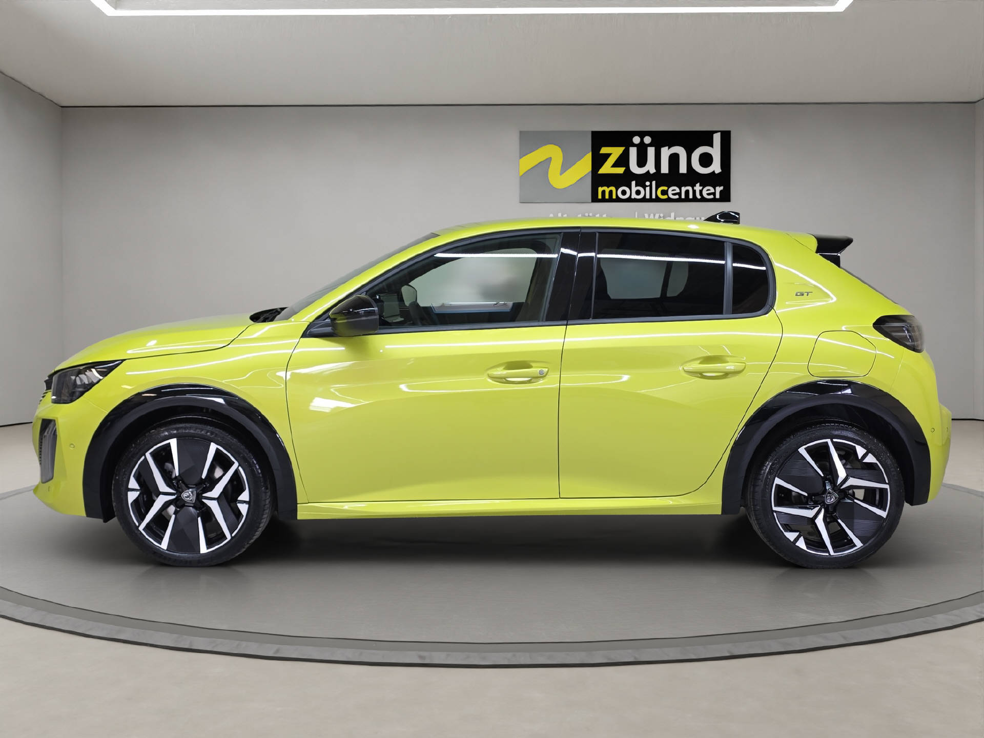 PEUGEOT 208 1.2 Hybrid 145 GT-image-1
