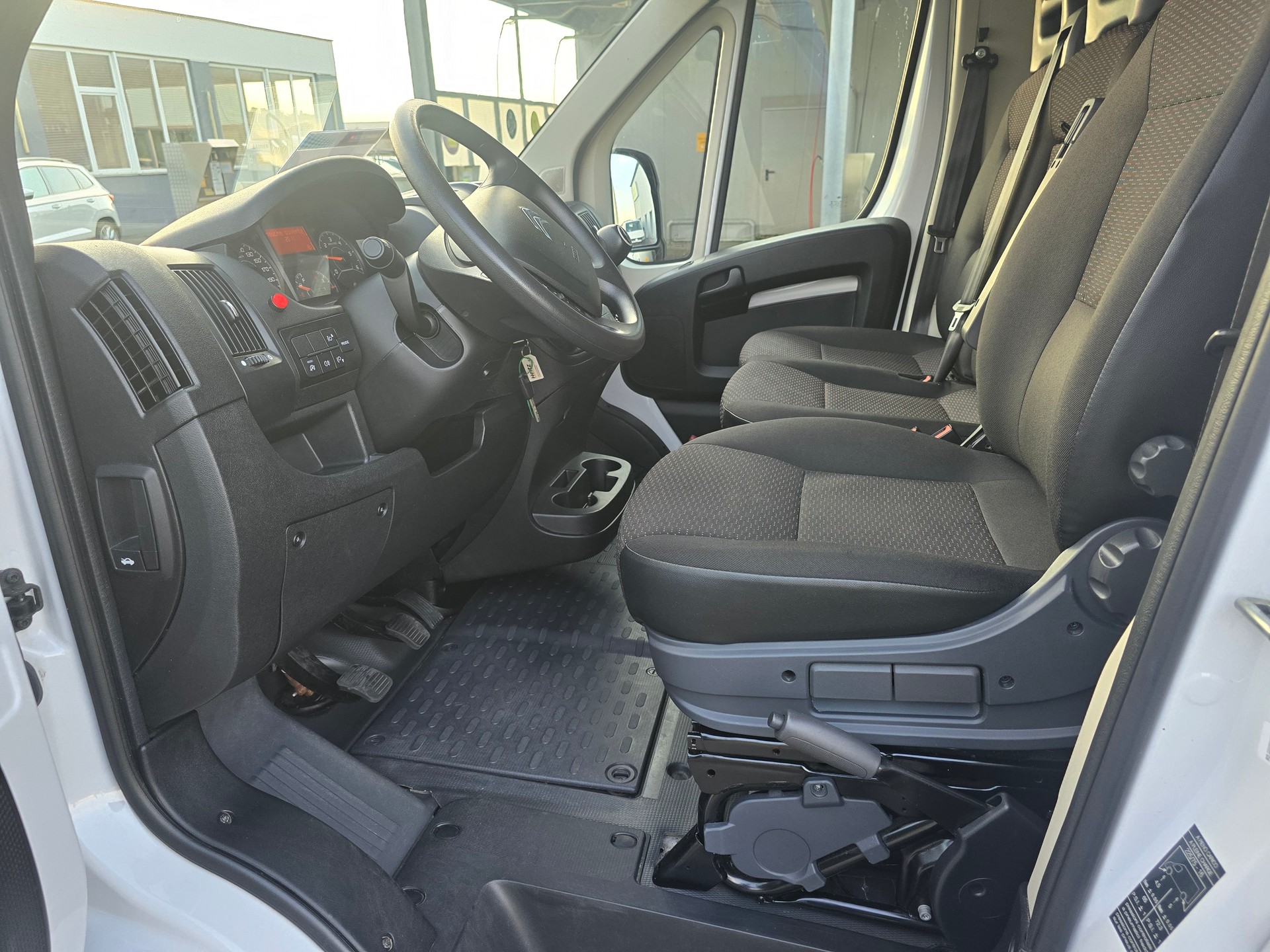 CITROEN Jumper 35 2.2 BlueHDi 165 Control L3*Frsch ab MFK"Frisch ab Service*-image-6