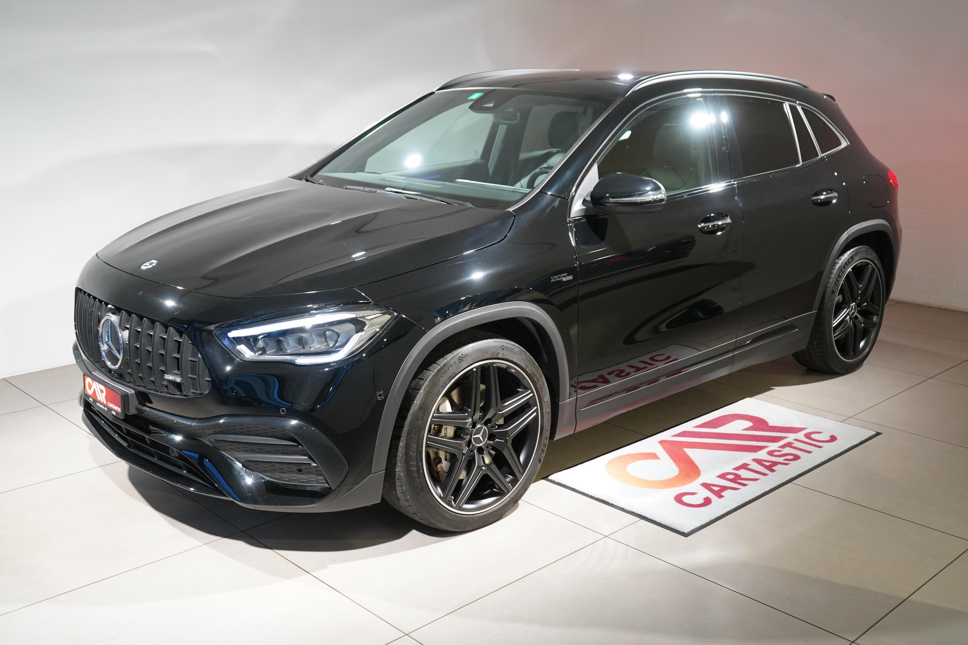 MERCEDES-BENZ GLA 35 AMG 4matic
